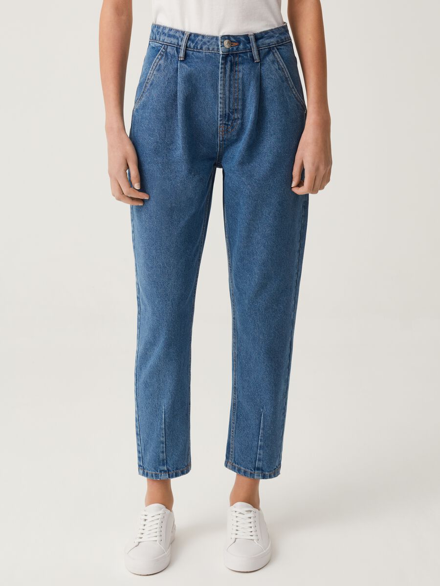Slouchy jeans with darts_1