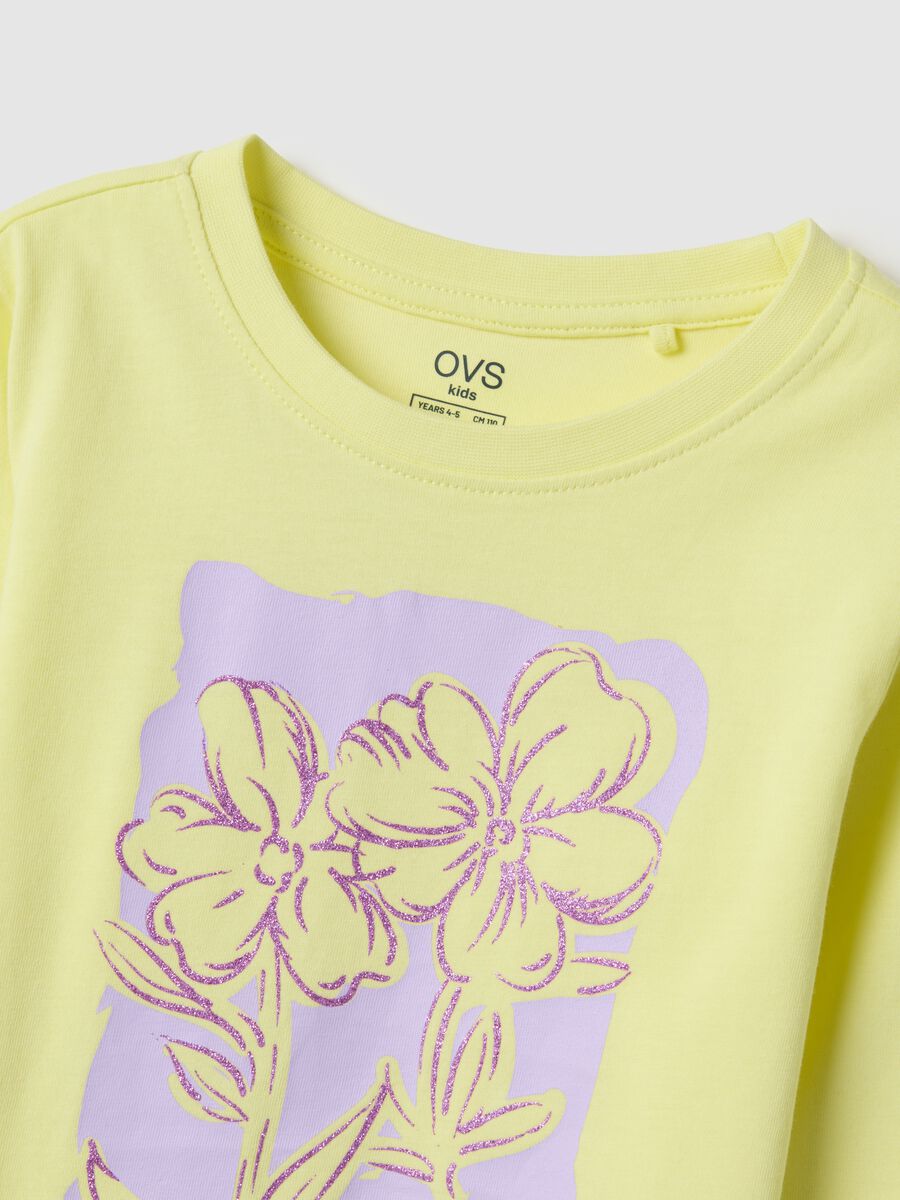 Girls' regular fit yellow pure cotton t-shirt with print_2