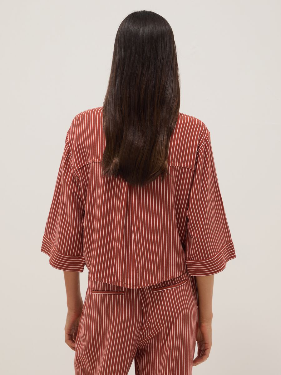 &Rho;&iota;&gamma;έ &pi;&omicron;&upsilon;&kappa;ά&mu;&iota;&sigma;&omicron; regular fit &sigma;&epsilon; &mu;&epsilon;ί&gamma;&mu;&alpha; &beta;&iota;&sigma;&kappa;ό&zeta;&eta;&sigmaf; &kappa;&alpha;&iota; &lambda;&iota;&nu;&omicron;ύ, &lambda;&epsilon;&upsilon;&kappa;ό &kappa;&alpha;&iota; &kappa;ό&kappa;&kappa;&iota;&nu;&omicron;_2