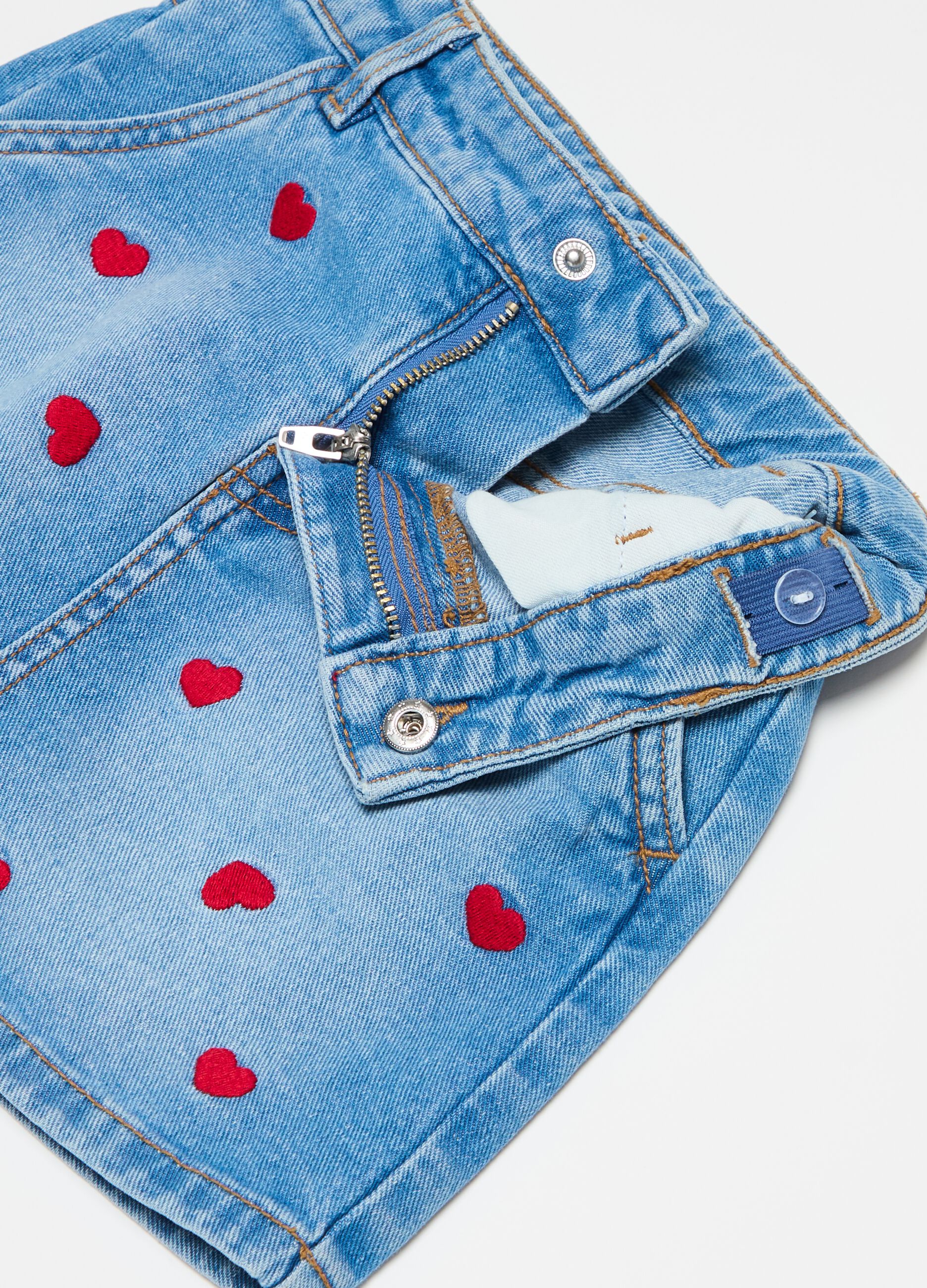 Denim miniskirt with hearts and Minnie Mouse embroidery