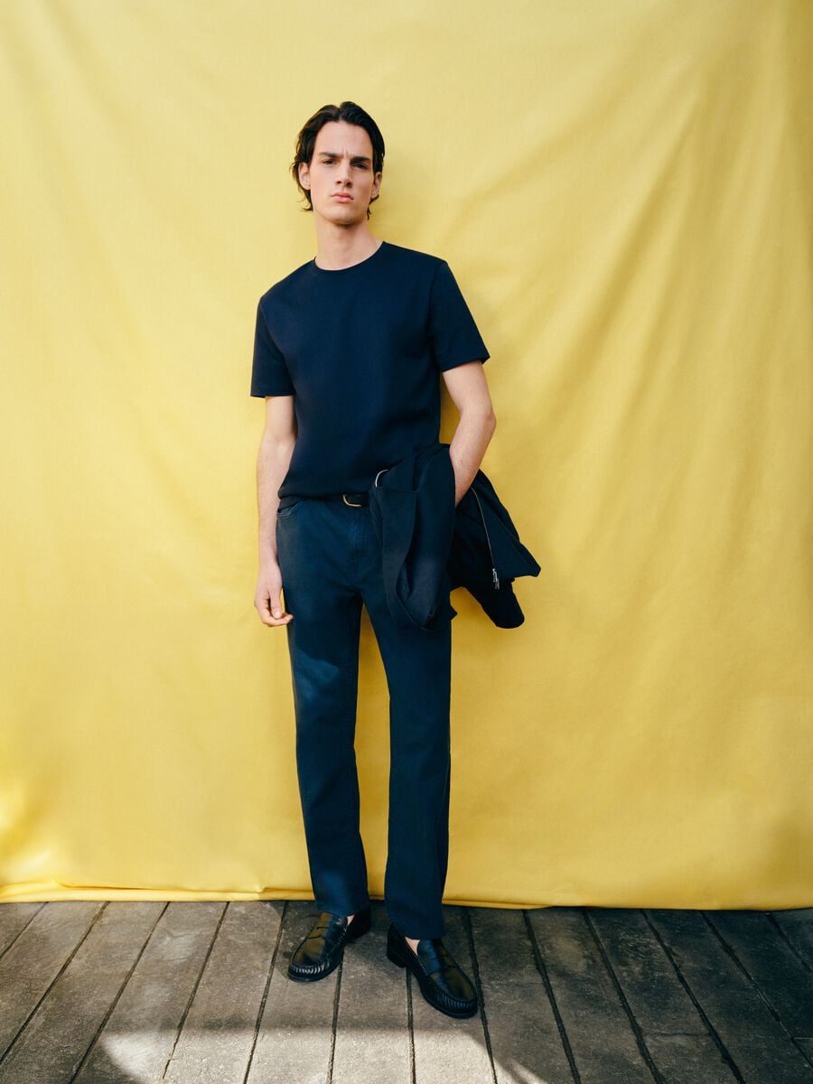 Casual &mu;&pi;&lambda;&epsilon; &pi;&alpha;&nu;&tau;&epsilon;&lambda;ό&nu;&iota; &alpha;&pi;ό &mu;&epsilon;ί&gamma;&mu;&alpha; &lambda;&iota;&nu;ό &kappa;&alpha;&iota; &beta;&alpha;&mu;&beta;ά&kappa;&iota;, &kappa;&alpha;&nu;&omicron;&nu;&iota;&kappa;ή &gamma;&rho;&alpha;&mu;&mu;ή_0