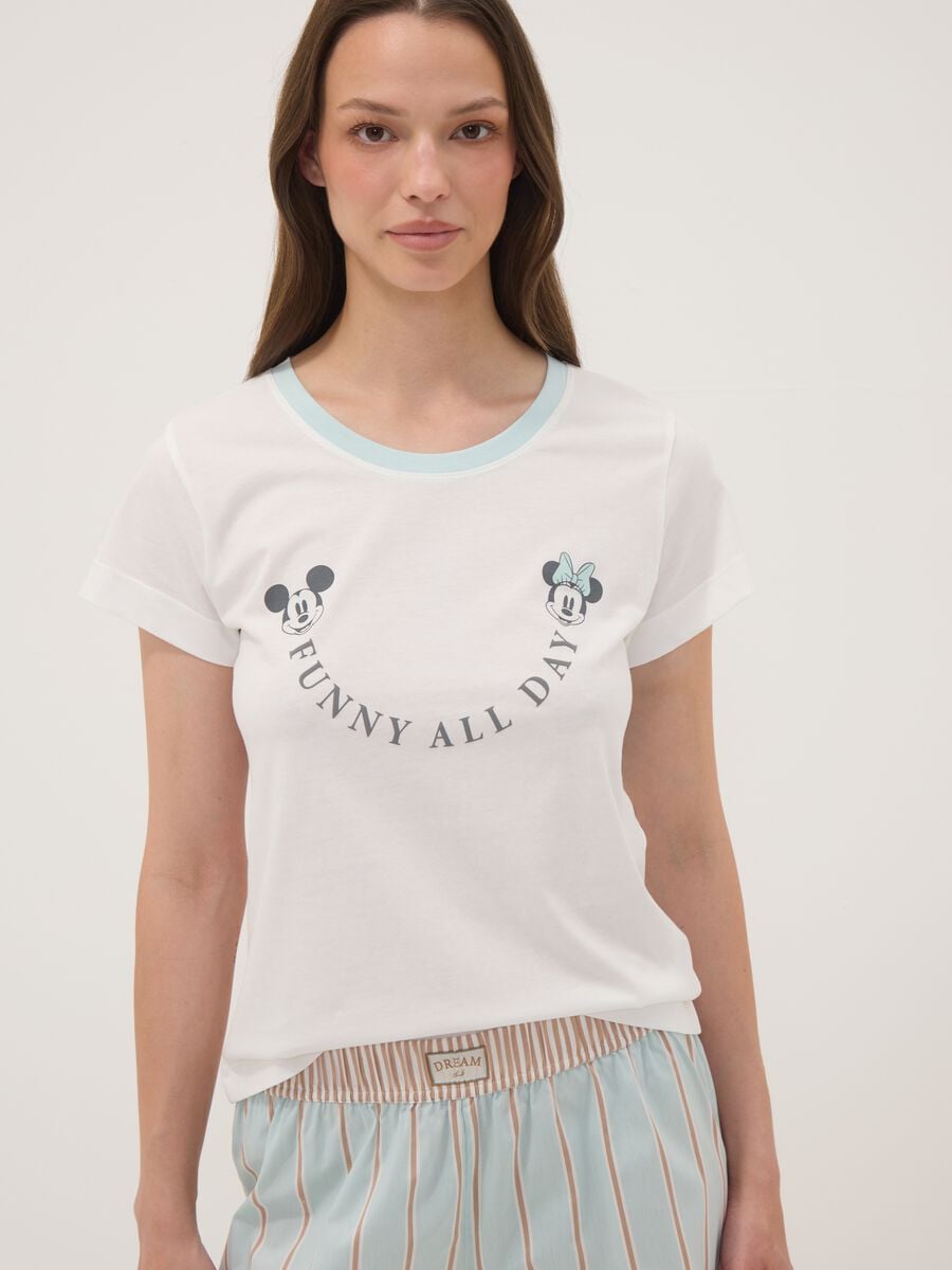 &Lambda;&epsilon;&upsilon;&kappa;ό T-shirt &pi;&iota;&tau;&zeta;ά&mu;&alpha;&sigmaf; &alpha;&pi;ό 100% &omicron;&rho;&gamma;&alpha;&nu;&iota;&kappa;ό &beta;&alpha;&mu;&beta;ά&kappa;&iota; &mu;&epsilon; &sigma;&tau;ά&mu;&pi;&alpha; Mickey Mouse_1