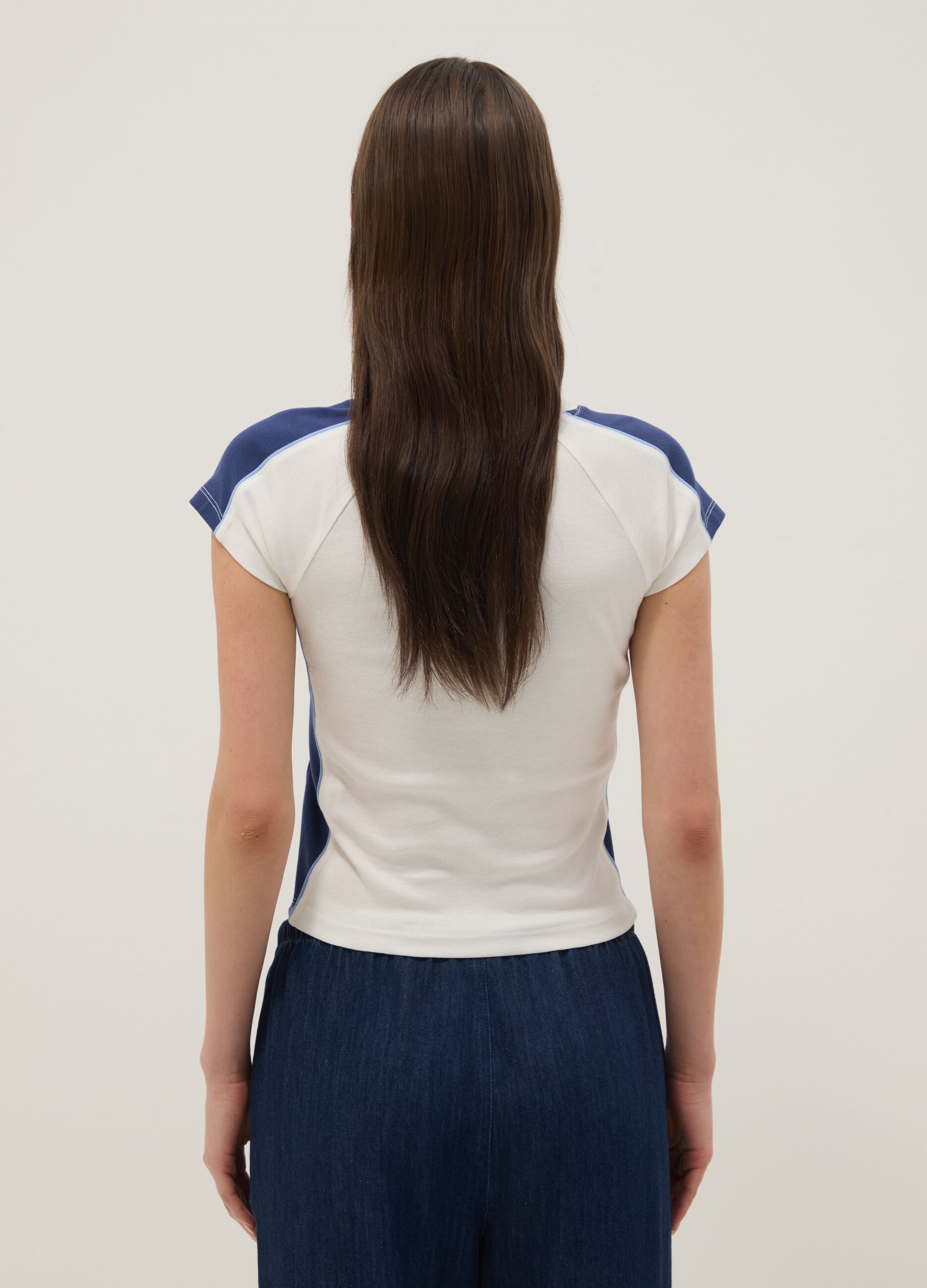 Wei&szlig;e Slim Fit V-Ausschnitt T-Shirt aus reiner Baumwolle mit Druck