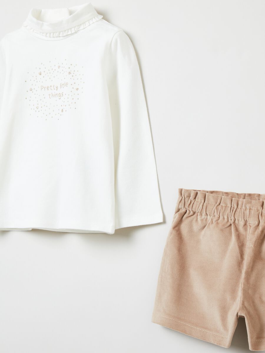 Set of turtle-neck t-shirt and shorts_2