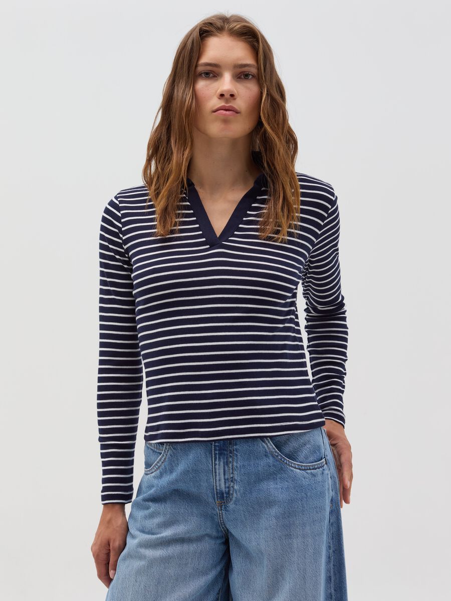 Long-sleeved T-shirt with polo neck_0