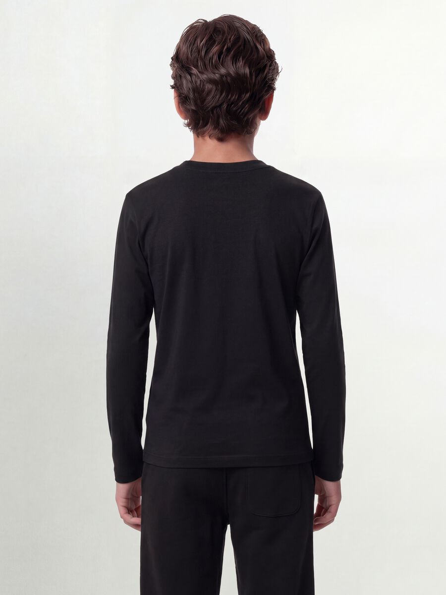 Schwarzes Regular-Fit T-Shirt aus elastischer Bio-Baumwolle f&uuml;r Jungen_2