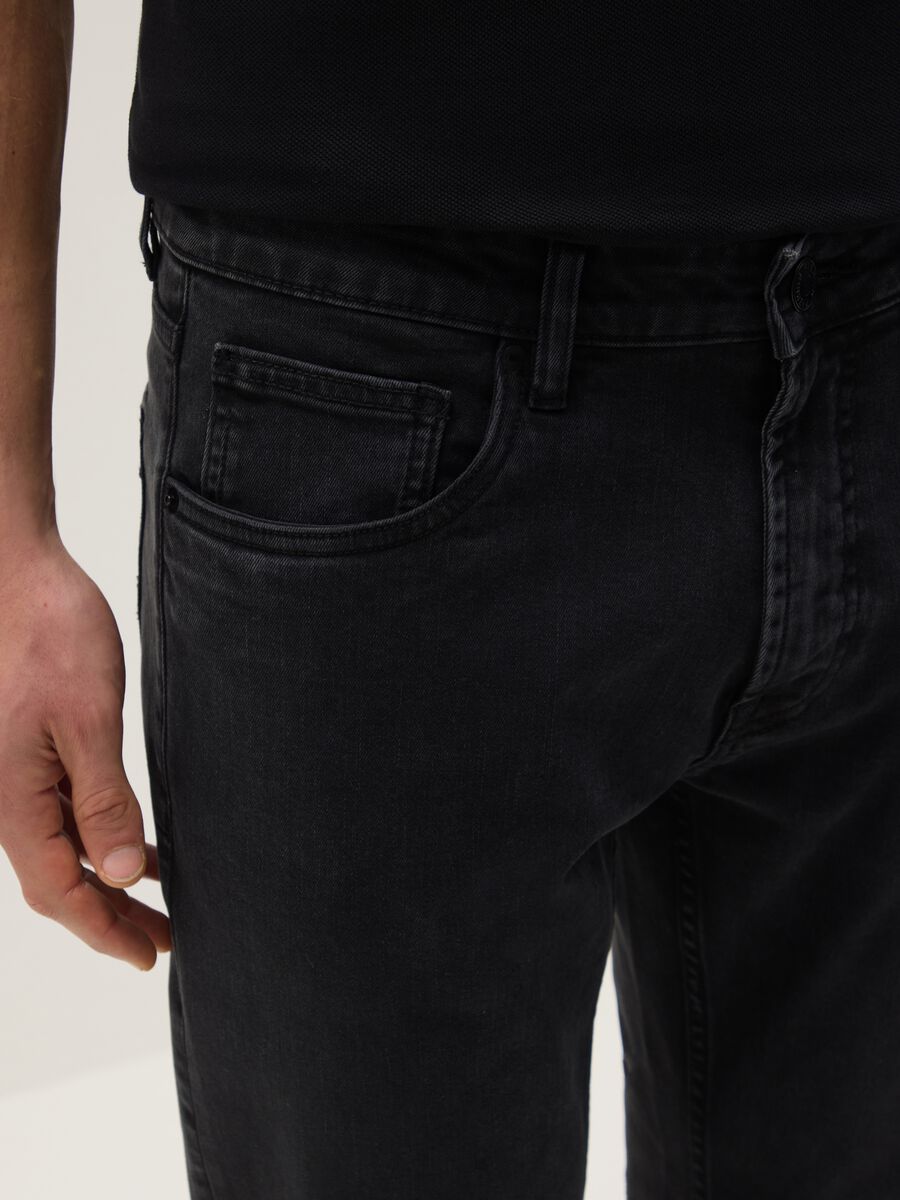 Vaqueros slim fit de denim negro_3