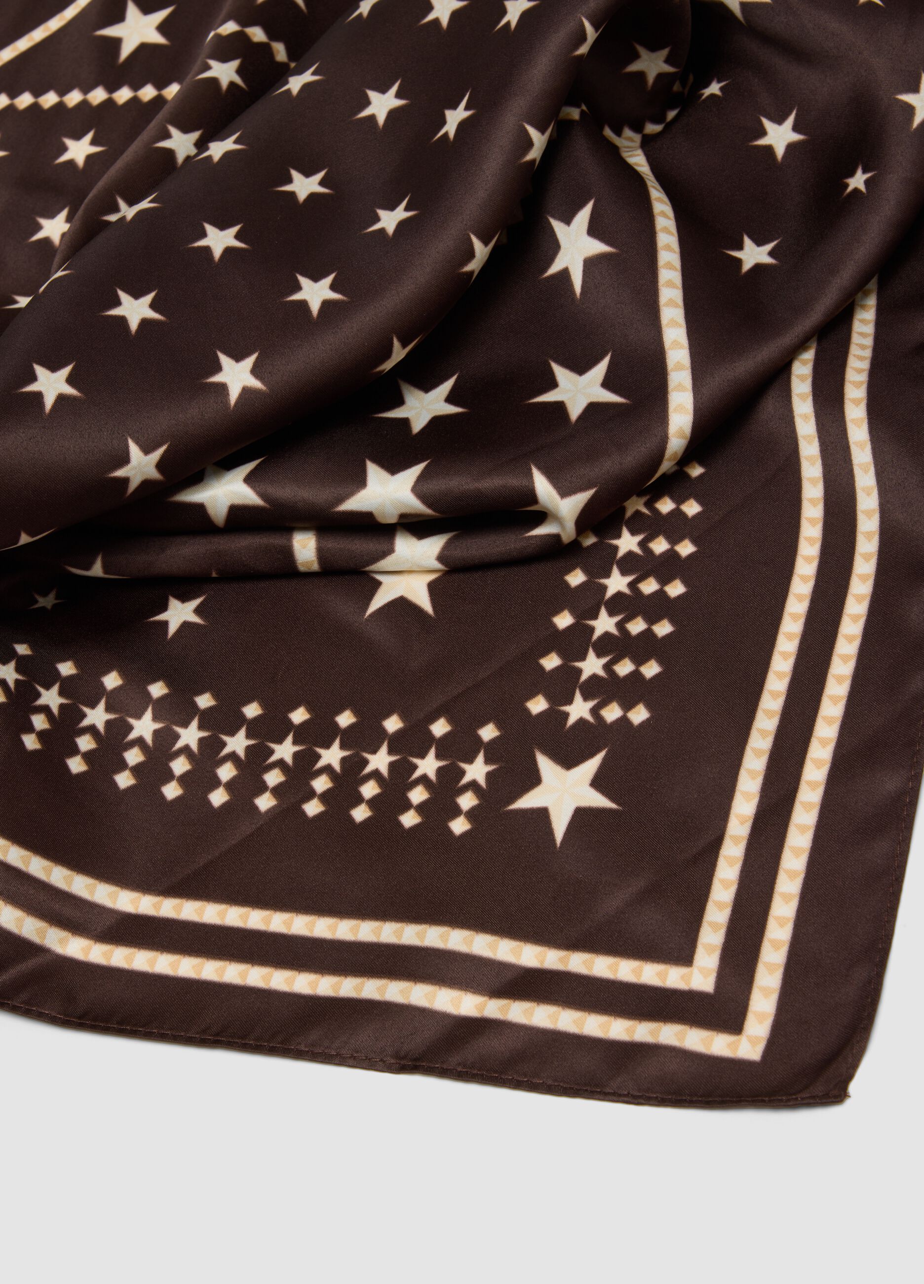 Brown scarf with star print