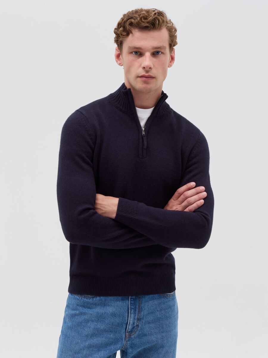 Pullover with half-zip neckline_0
