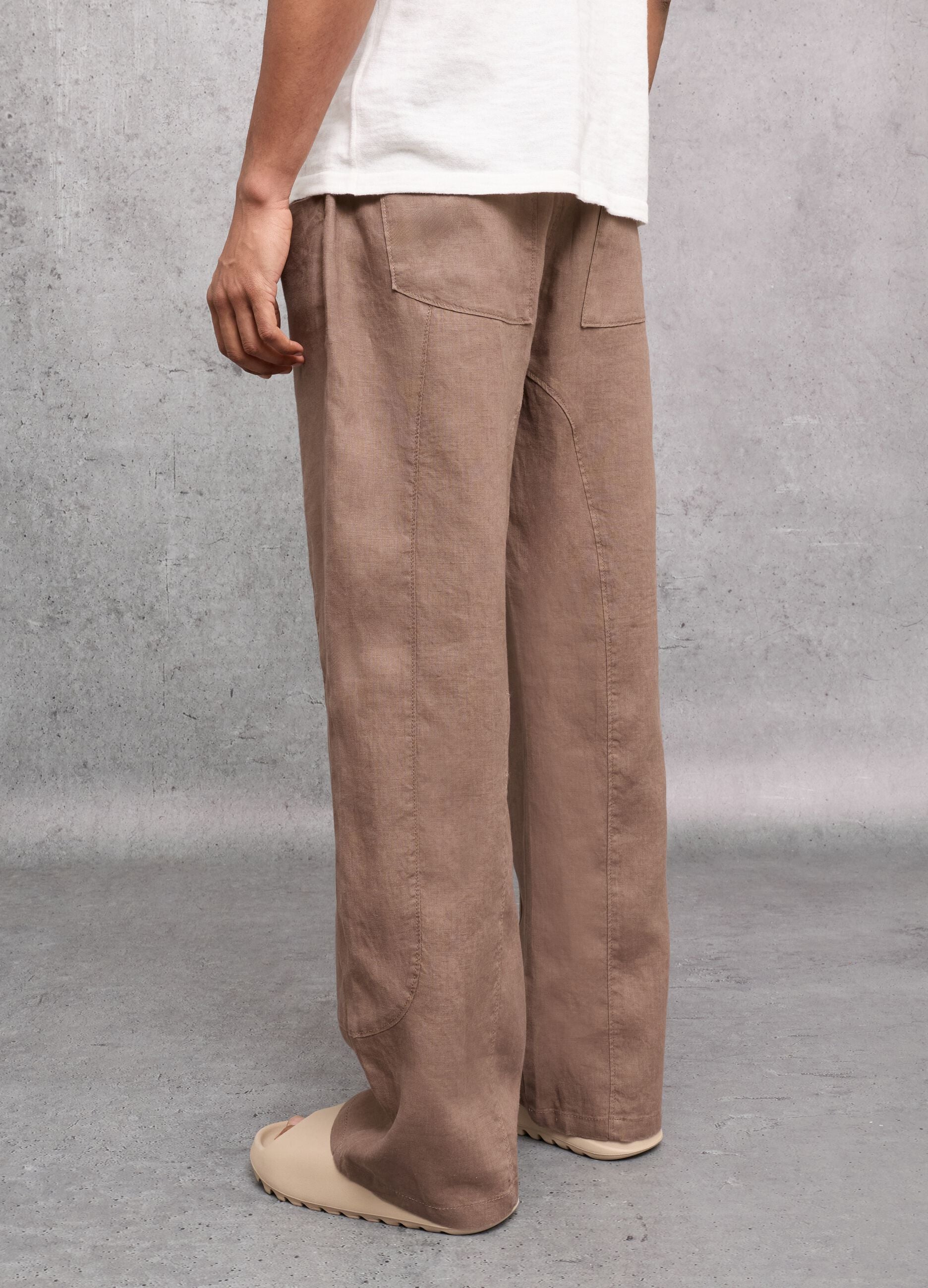 100% Linen Wide-Leg Trousers in Mocha