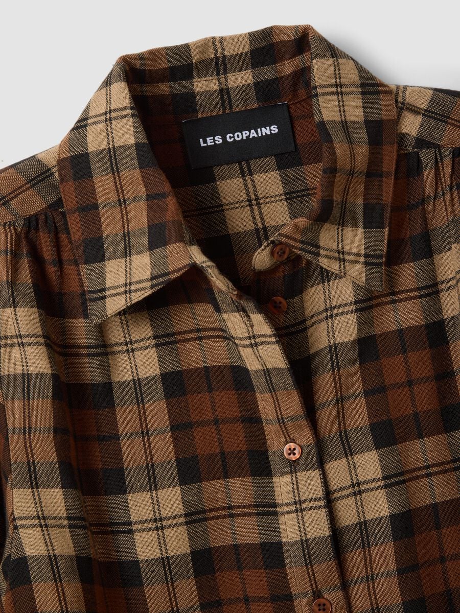 Brown checked shirt with classic collar_5