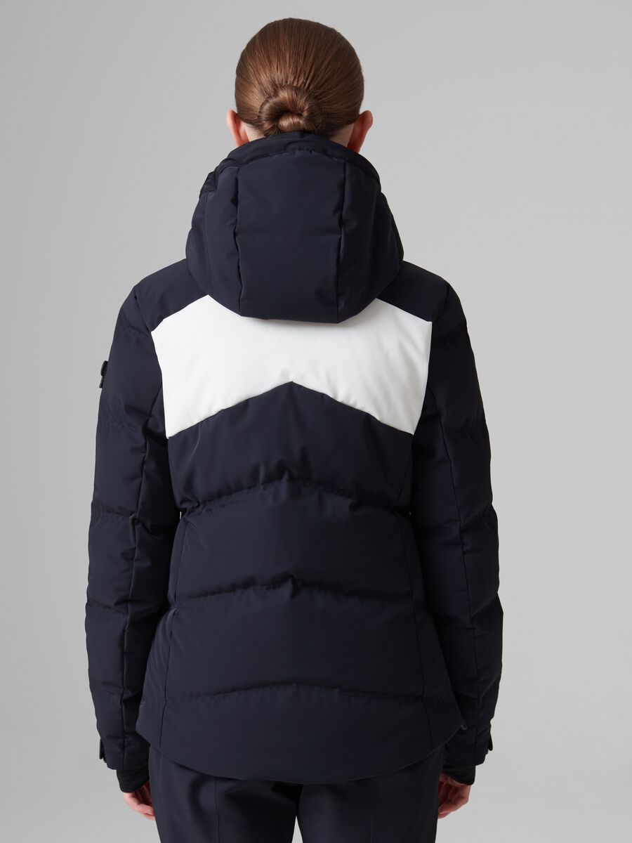 Ski jacket with detachable hood_3