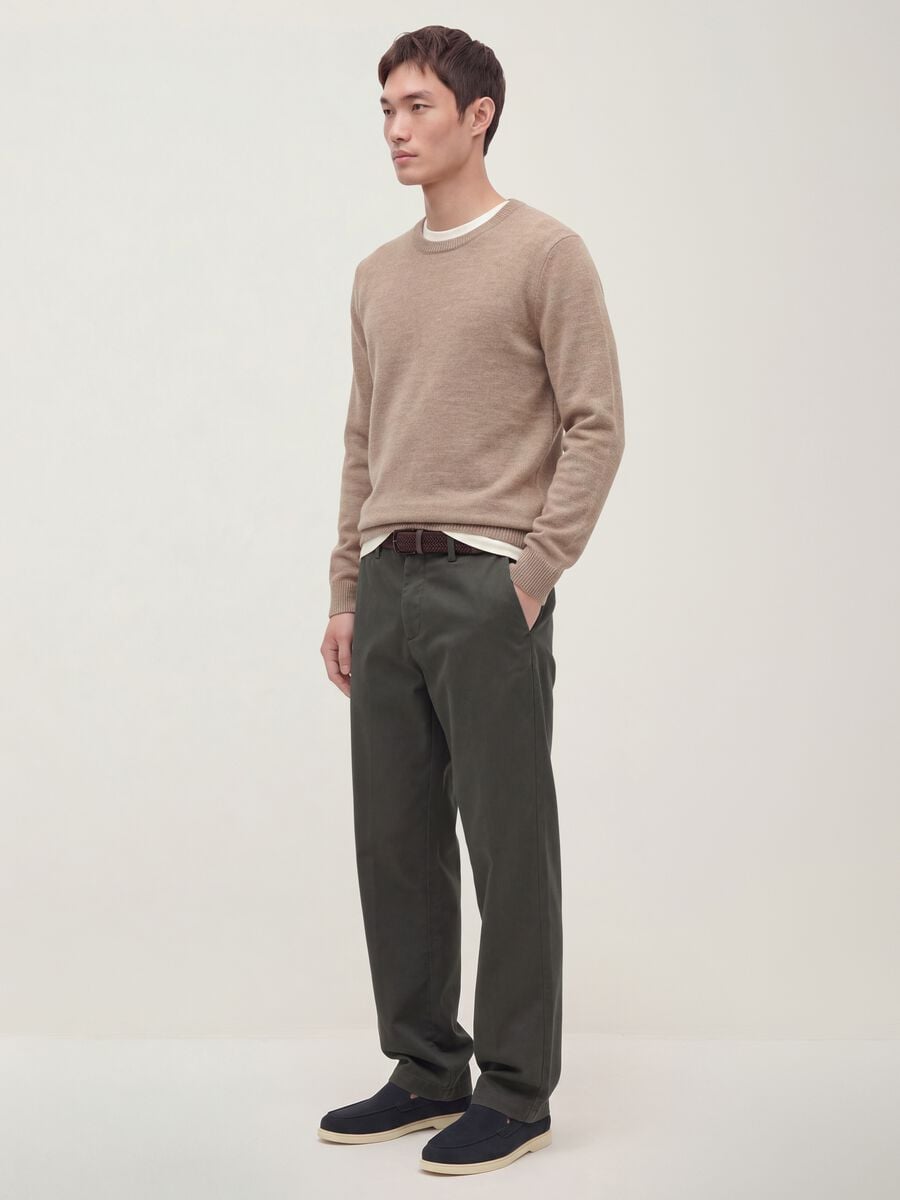 Green cotton chino trousers, regular fit_4