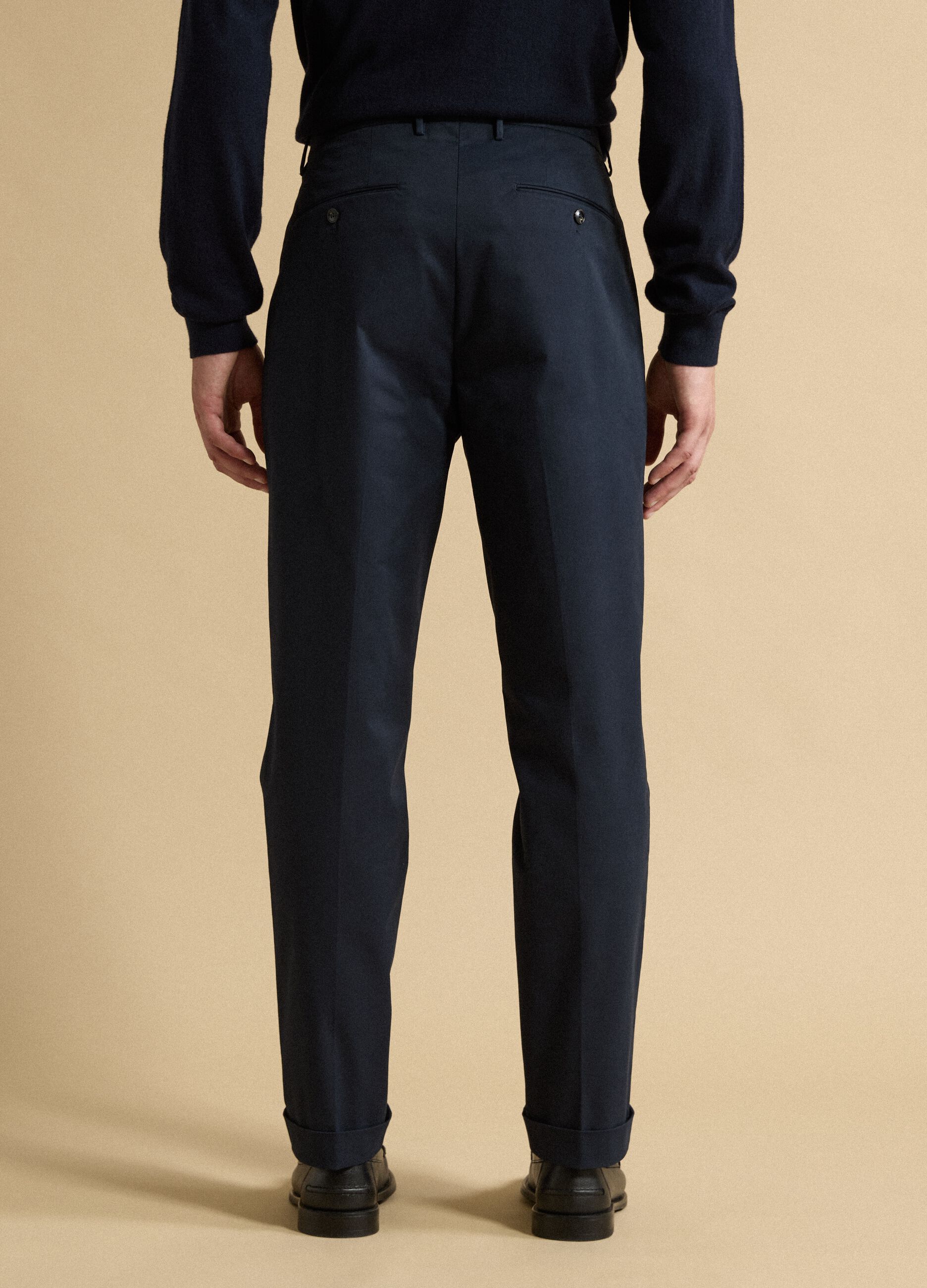 &Mu;&pi;&lambda;&epsilon; chino &pi;&alpha;&nu;&tau;&epsilon;&lambda;ό&nu;&iota; &alpha;&pi;ό &epsilon;&lambda;&alpha;&sigma;&tau;&iota;&kappa;ό &beta;&alpha;&mu;&beta;&alpha;&kappa;&epsilon;&rho;ό twill, regular fit