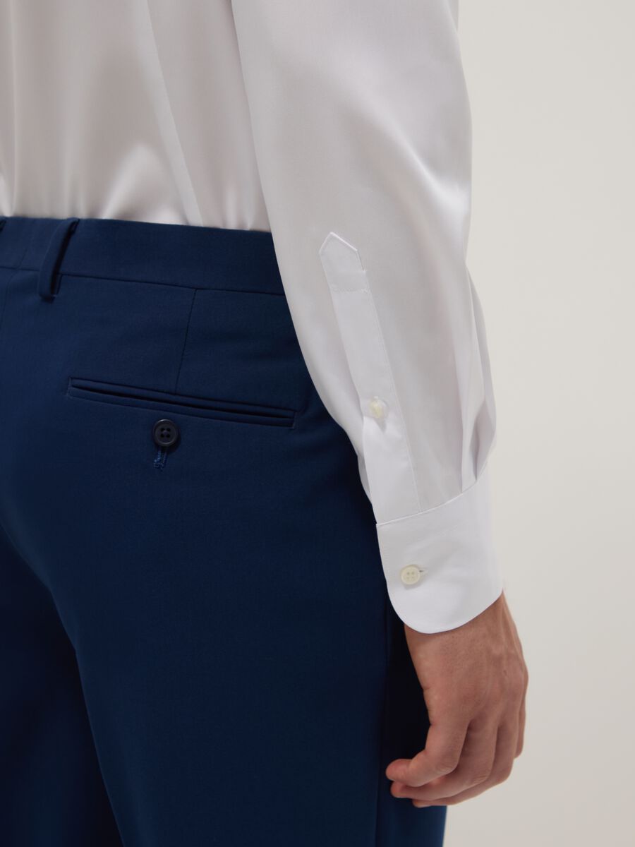 Slim fit white shirt with French collar_3