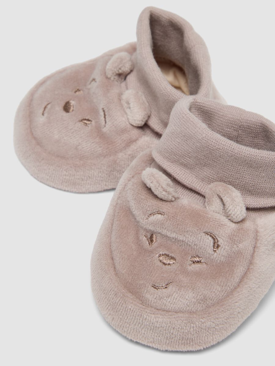 Grey Winnie the Pooh baby hat and booties set_1