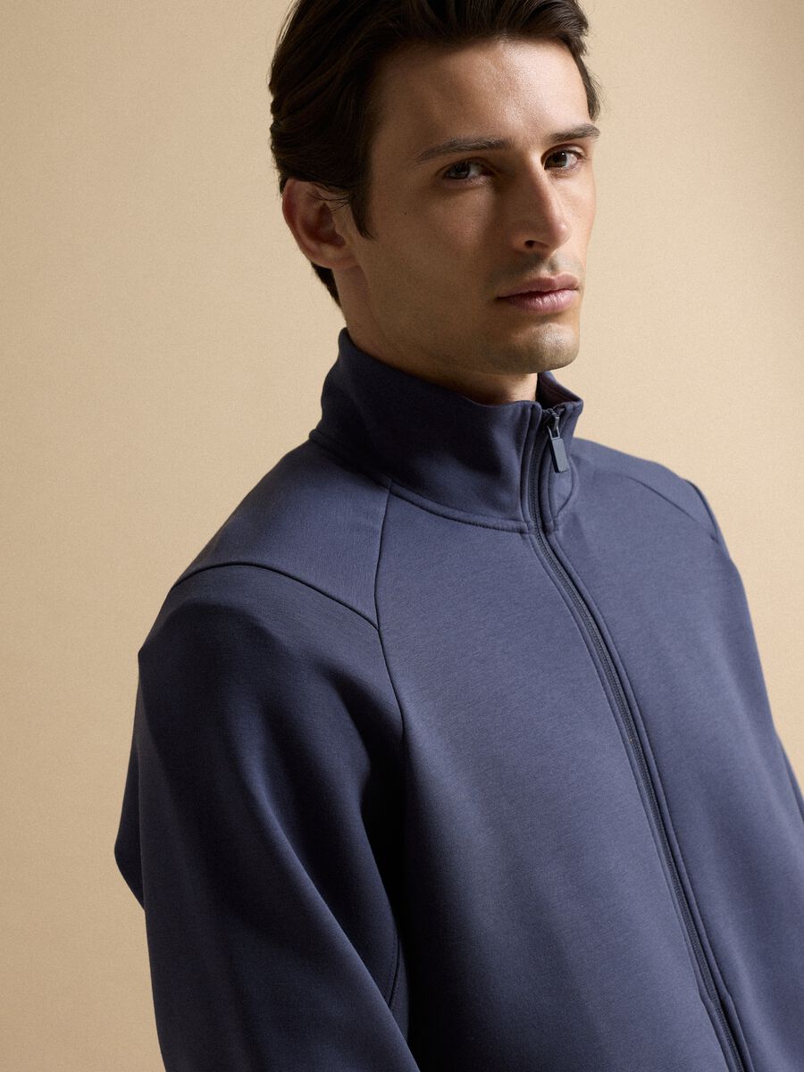 Blaue Full-Zip-Jacke mit Kragen aus elastischem Easy-Dry-Gewebe, Regular Fit_2
