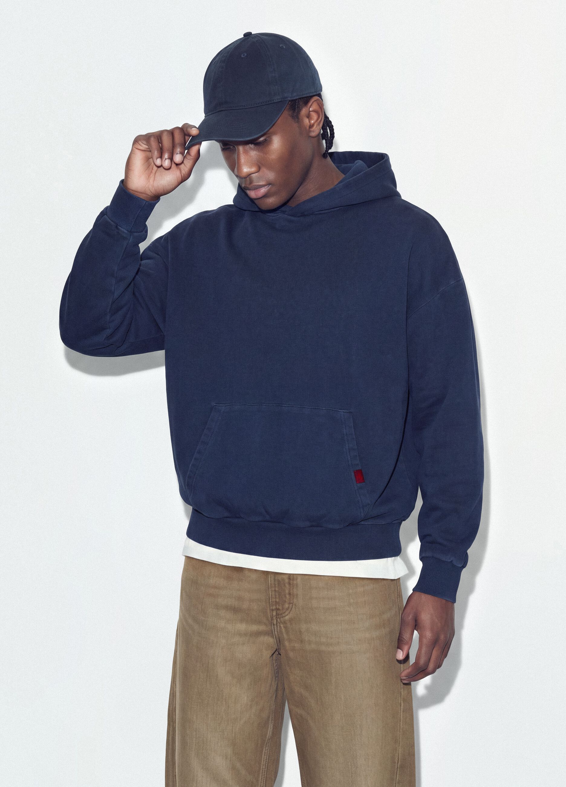 Felpa blu in puro cotone con cappuccio over fit
