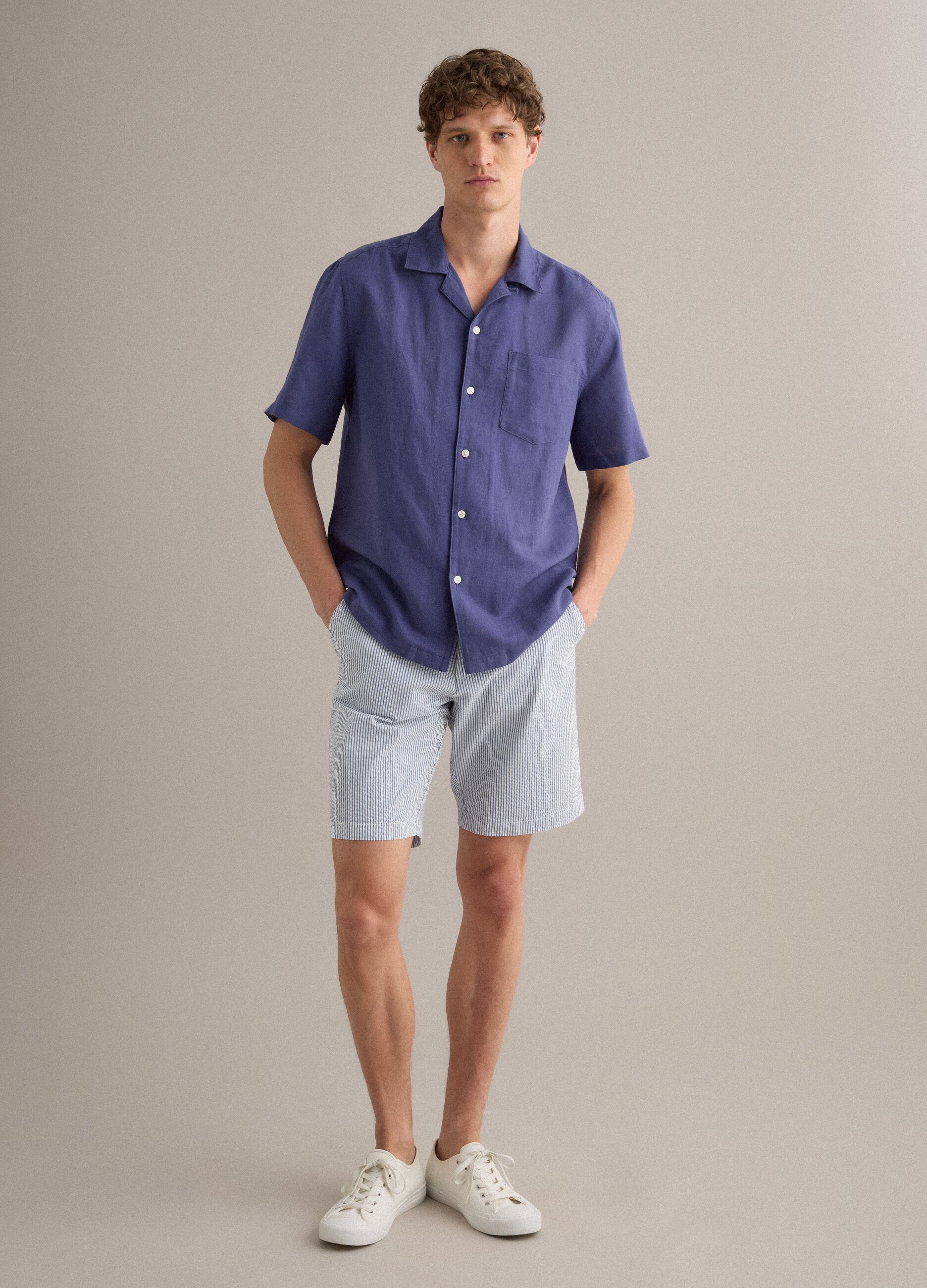 Blue linen-cotton blend shirt with bowling collar