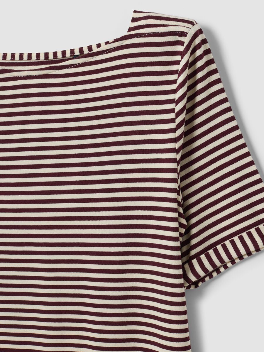 &Lambda;&epsilon;&upsilon;&kappa;ό &rho;&iota;&gamma;έ T-shirt &alpha;&pi;ό &epsilon;&lambda;&alpha;&sigma;&tau;&iota;&kappa;ή &beta;&iota;&sigma;&kappa;ό&zeta;&eta;_5