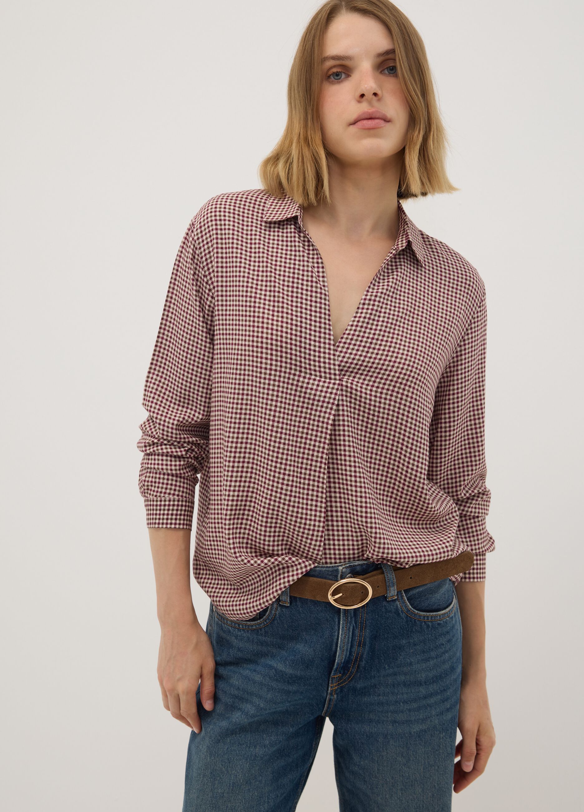 Camicia marrone a quadretti in pura viscosa con colletto classico regular fit