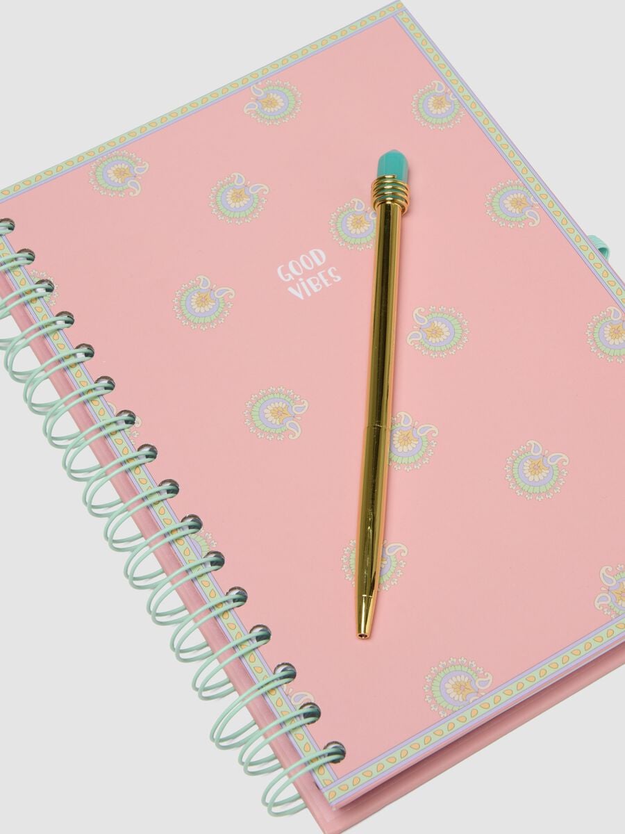 Pink spiral notebook and pen set_2