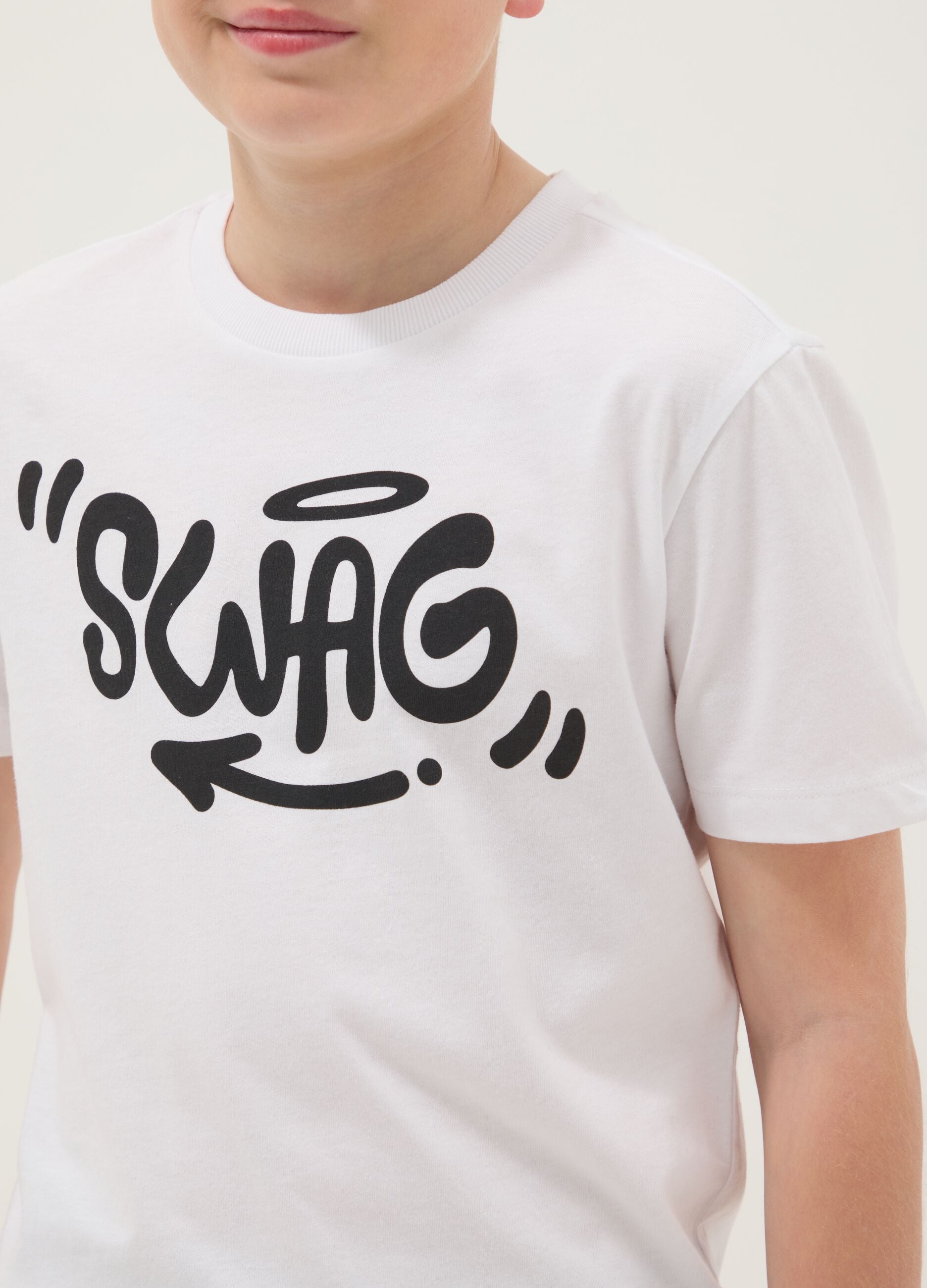 Boys' white pure cotton T-shirt regular fit with Swag print