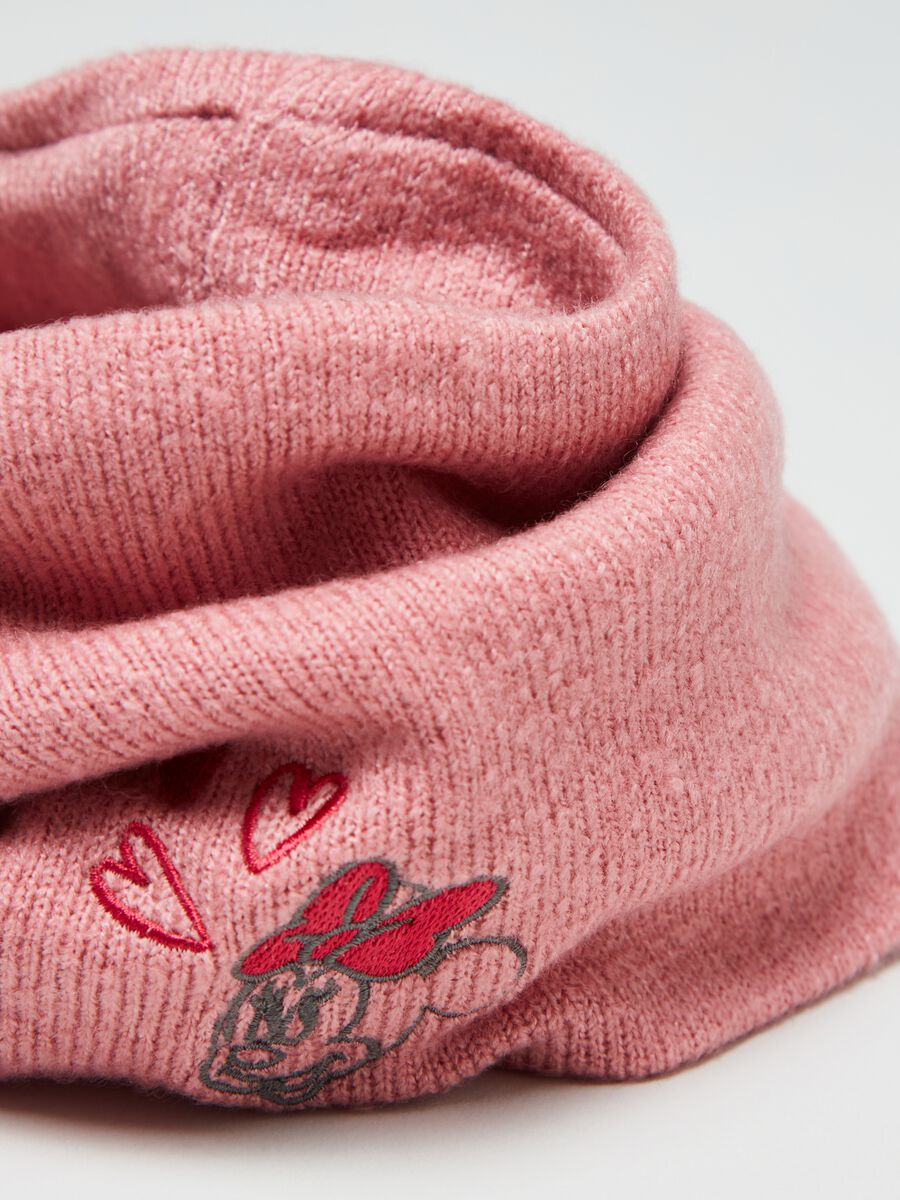 Knit neck warmer with Minnie embroidery_2