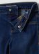 Jeans blu flare in cotone e viscosa elasticizzata per bambina_2