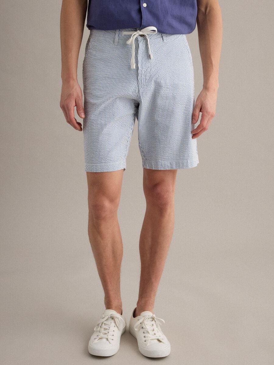 Mehrfarbig gestreifte Regular-Fit-Shorts aus Stretch-Baumwolle_1