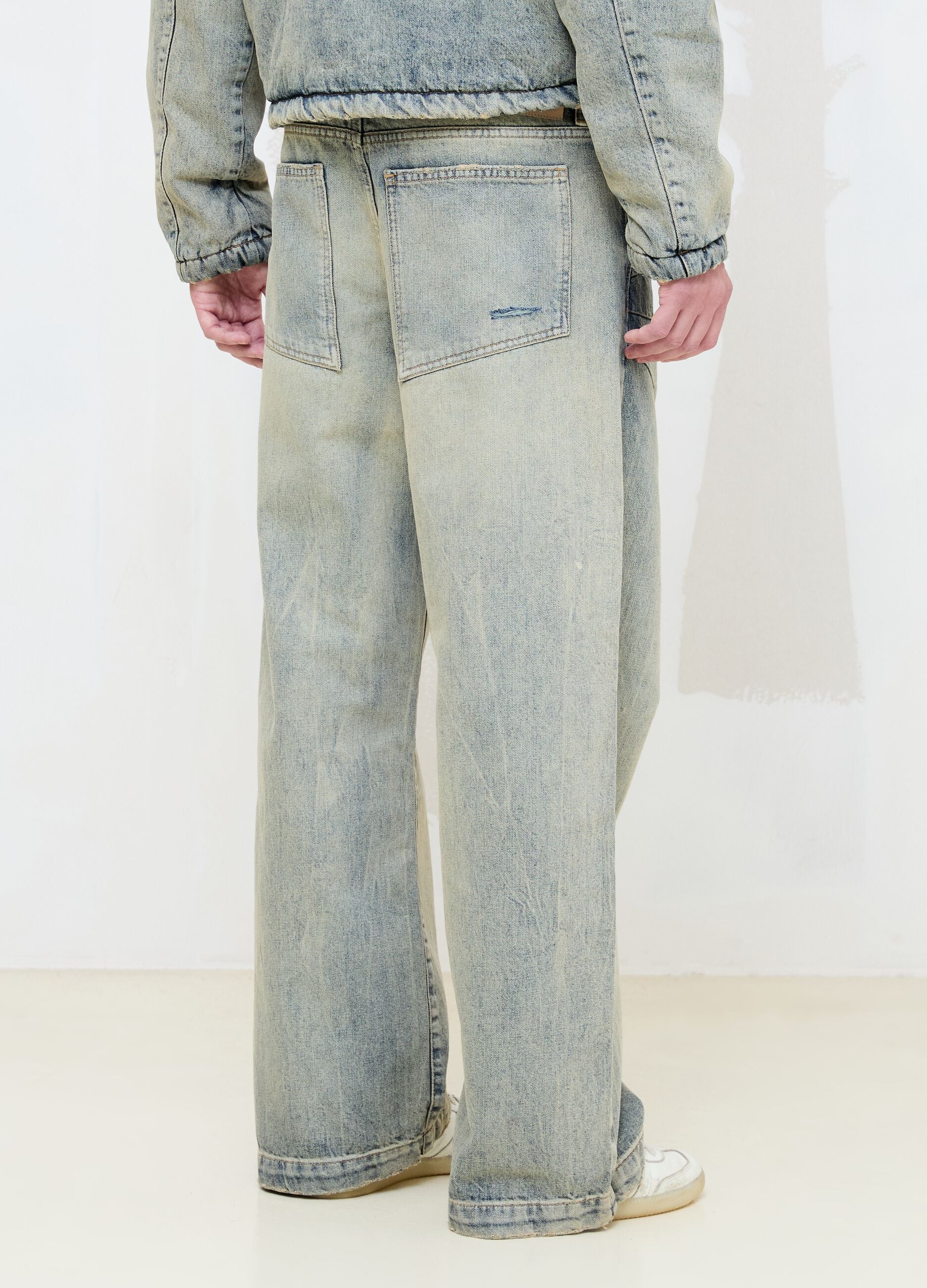 Vintage Wide-Leg Denim in Hellblau