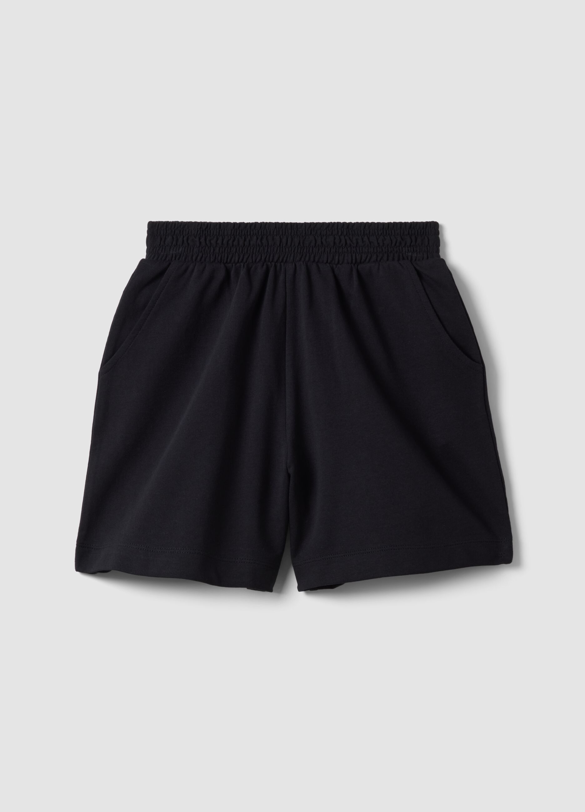 M&auml;dchenshorts aus reinem Baumwolle in Schwarz, Oversize-Passform