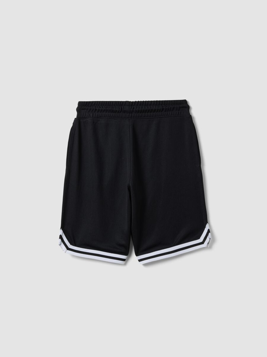 Pantal&oacute;n corto azul con cintura el&aacute;stica y cord&oacute;n ajustable_4
