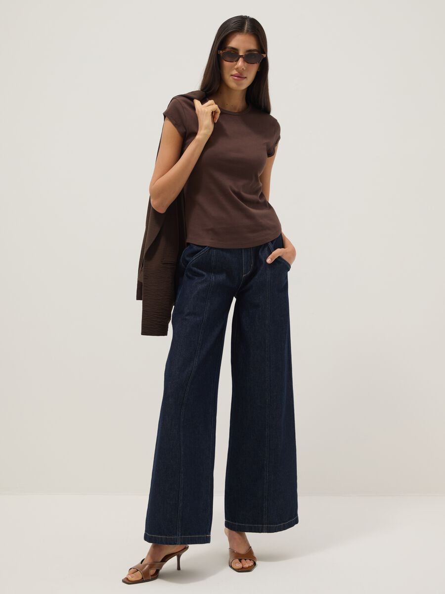 Braunes T-Shirt aus reiner Baumwolle mit kurzen &Auml;rmeln, Regular Fit_2