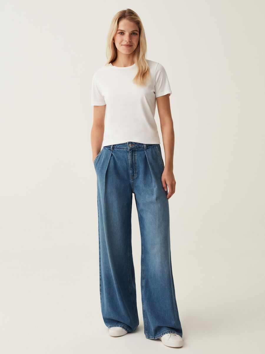 Wide-leg jeans with darts_0