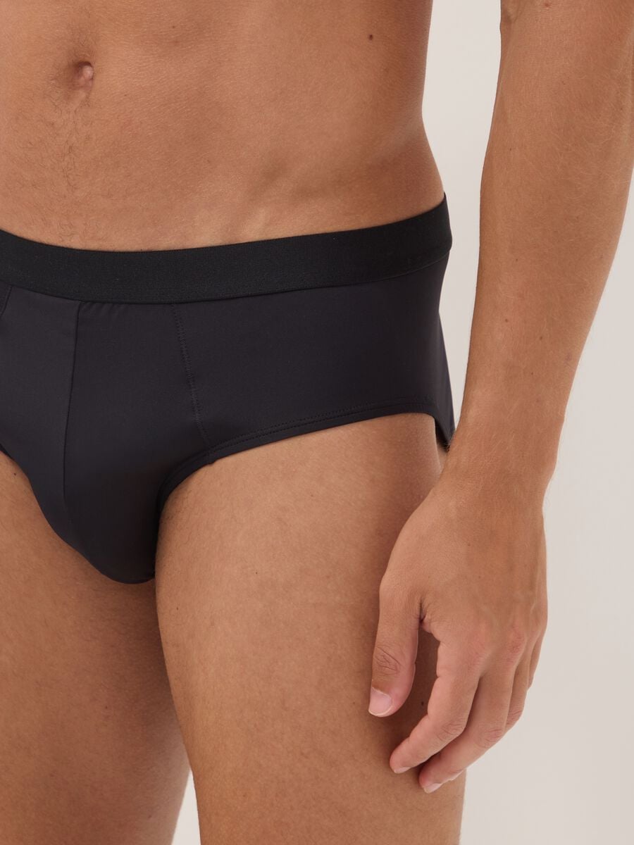 3er-Pack schwarze Slips aus elastischer Mikrofaser_3