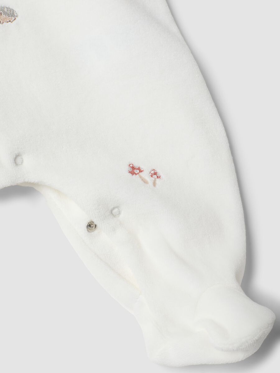 White organic cotton-blend baby sleepsuit with collar and animal embroidery_3