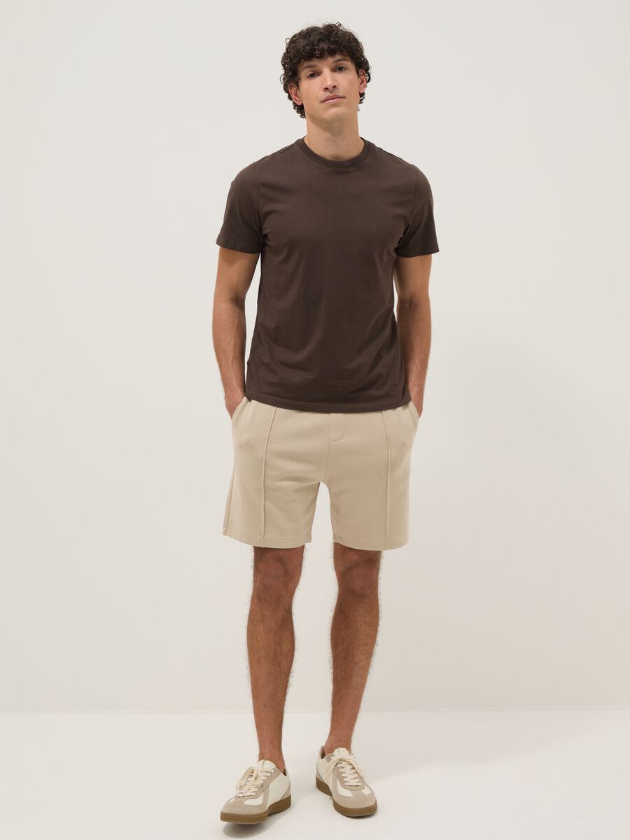 Beige Shorts aus Baumwollmix in Regular Fit mit Kordelzug_0