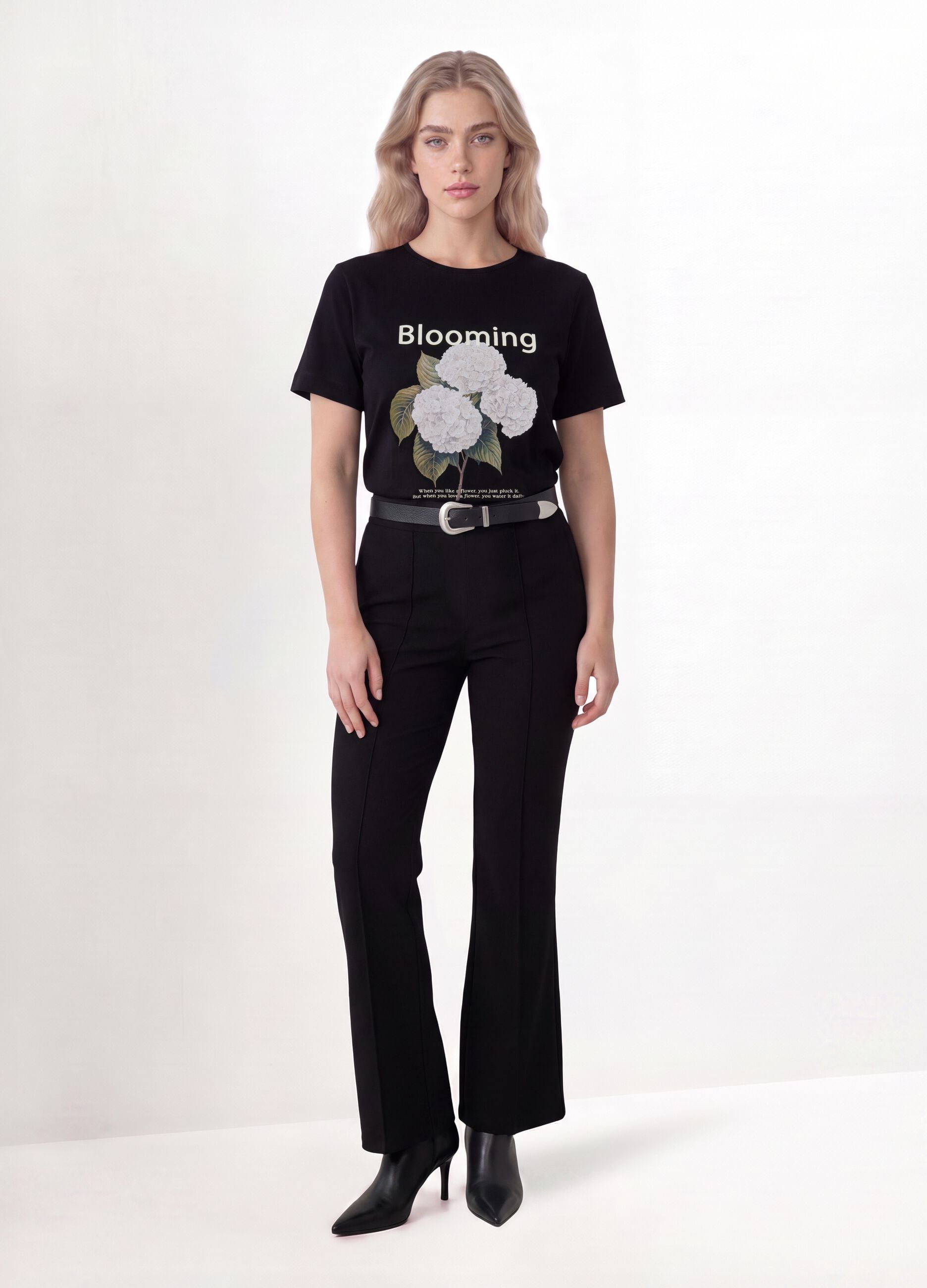 Black pure cotton T-shirt with floral print, regular fit