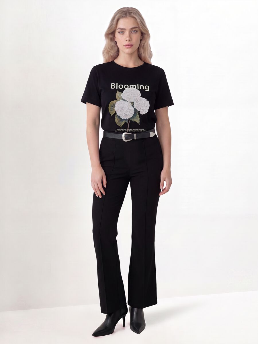 Black pure cotton T-shirt with floral print, regular fit_2