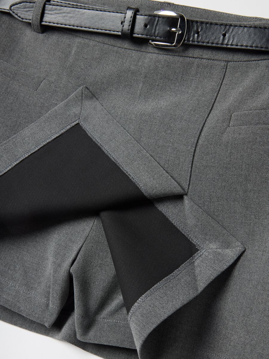 Grey Regular Fit Mini Skirt with Belt_5