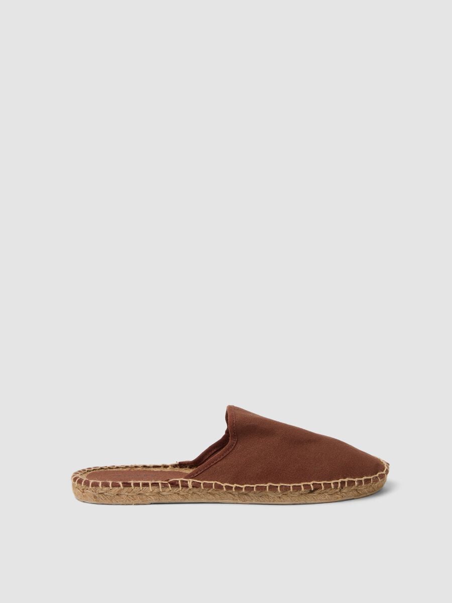 Brown espadrille-style sandals_0
