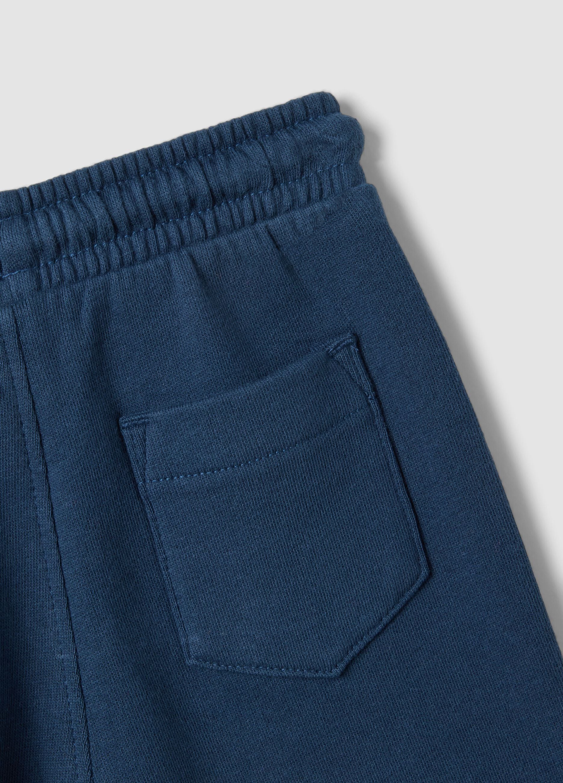 Blaue Jogginghose aus reiner Bio-Baumwolle mit Kordelzug f&uuml;r Jungen