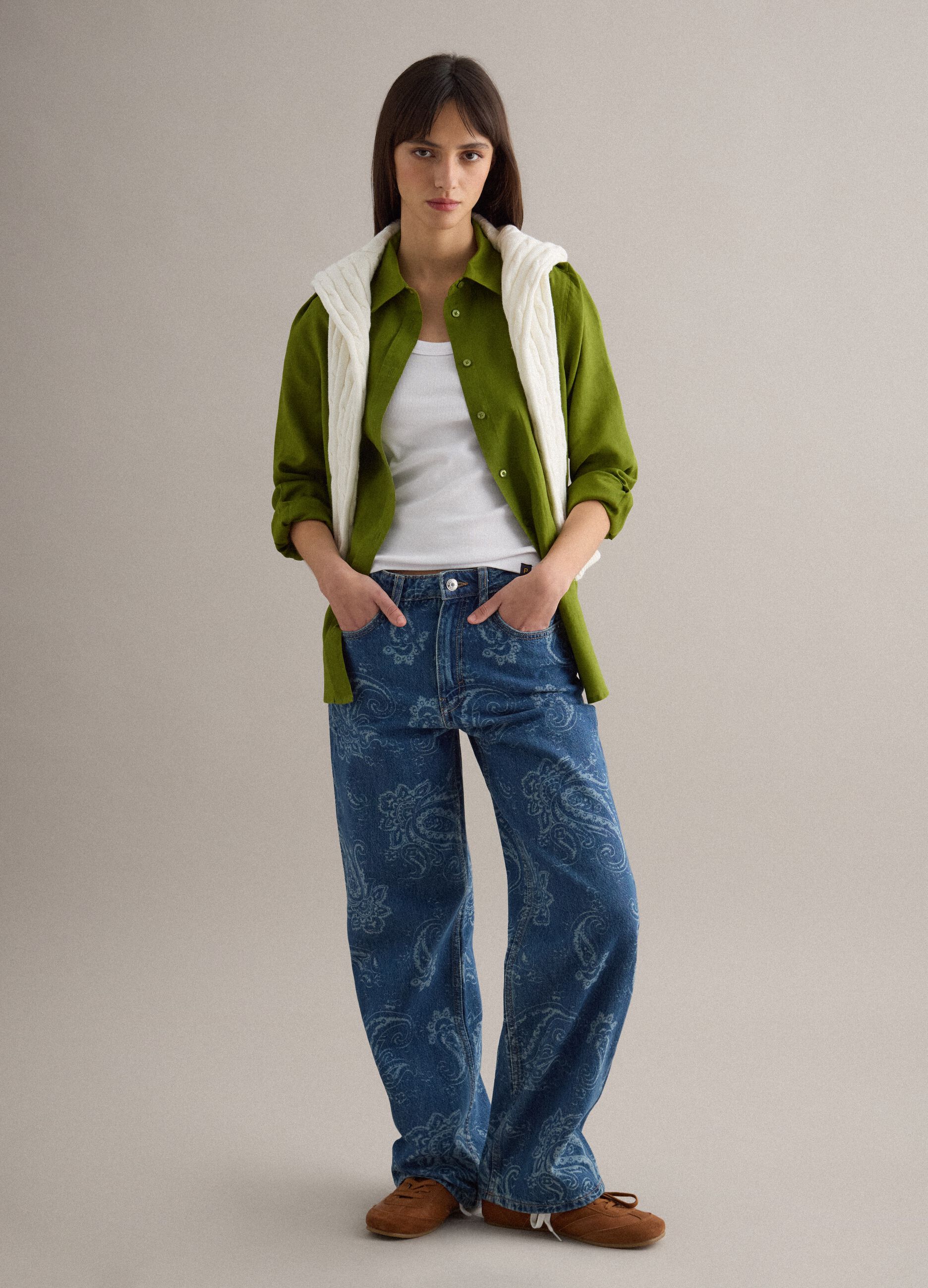 &Pi;&rho;ά&sigma;&iota;&nu;&omicron; &pi;&omicron;&upsilon;&kappa;ά&mu;&iota;&sigma;&omicron; &alpha;&pi;ό &kappa;&alpha;&theta;&alpha;&rho;ό &lambda;&iota;&nu;ό &sigma;&epsilon; &kappa;&alpha;&nu;&omicron;&nu;&iota;&kappa;ή &gamma;&rho;&alpha;&mu;&mu;ή