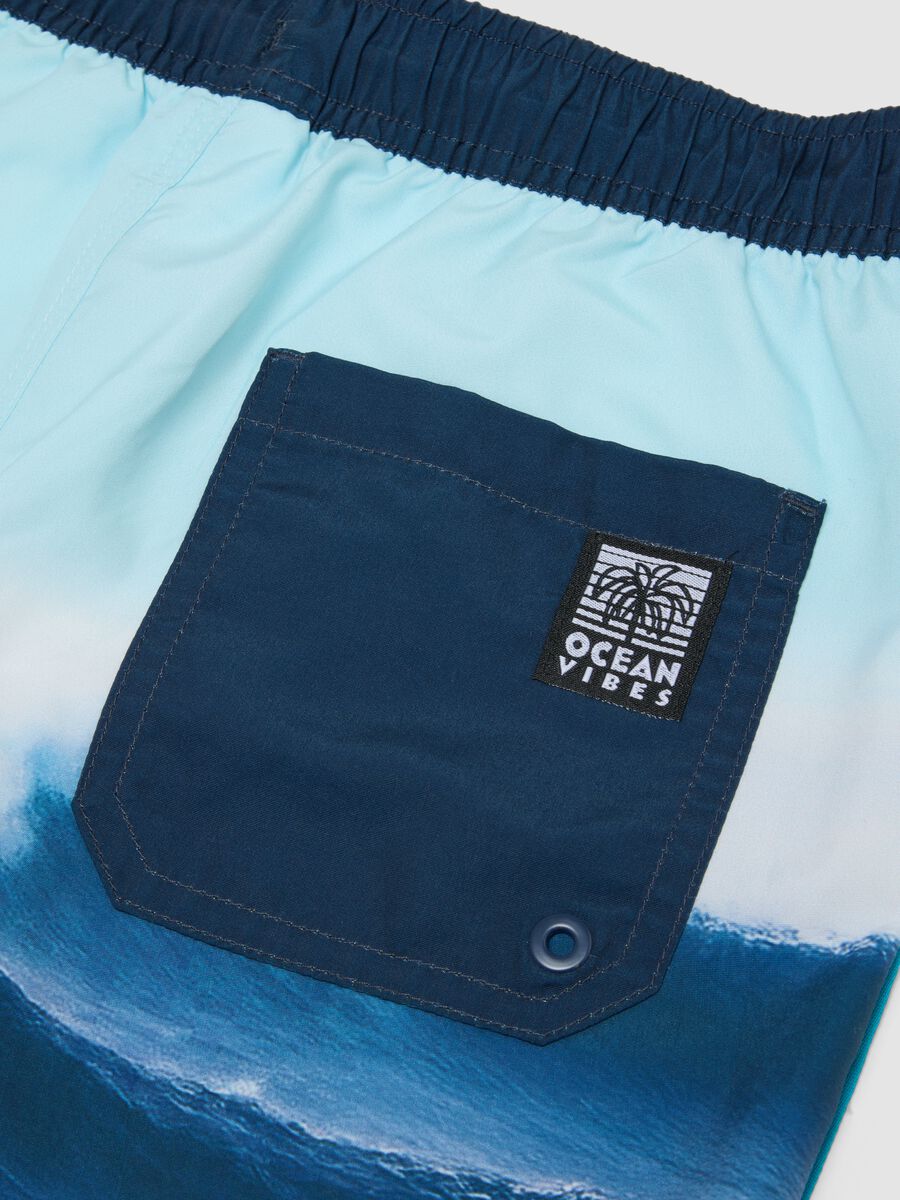 Boxer mare blu con stampa onde per ragazzo_3
