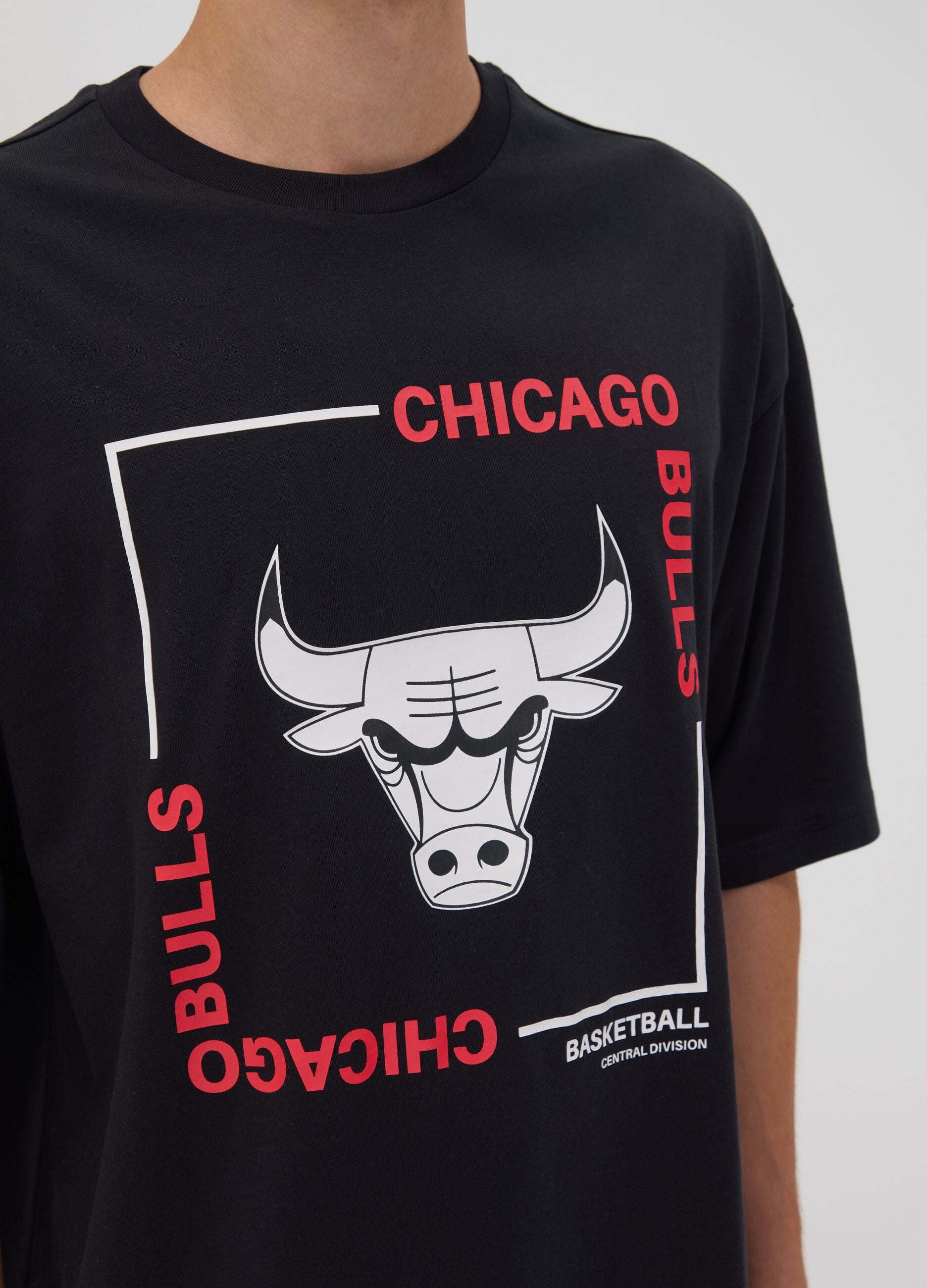 Black pure cotton T-shirt with Chicago Bulls print