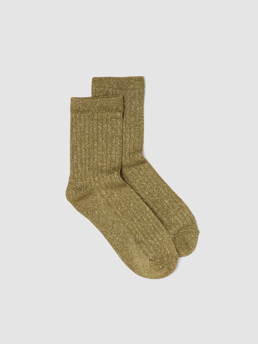 Gr&uuml;ne Socken aus elastischem Strick mit Lurexgarn_0