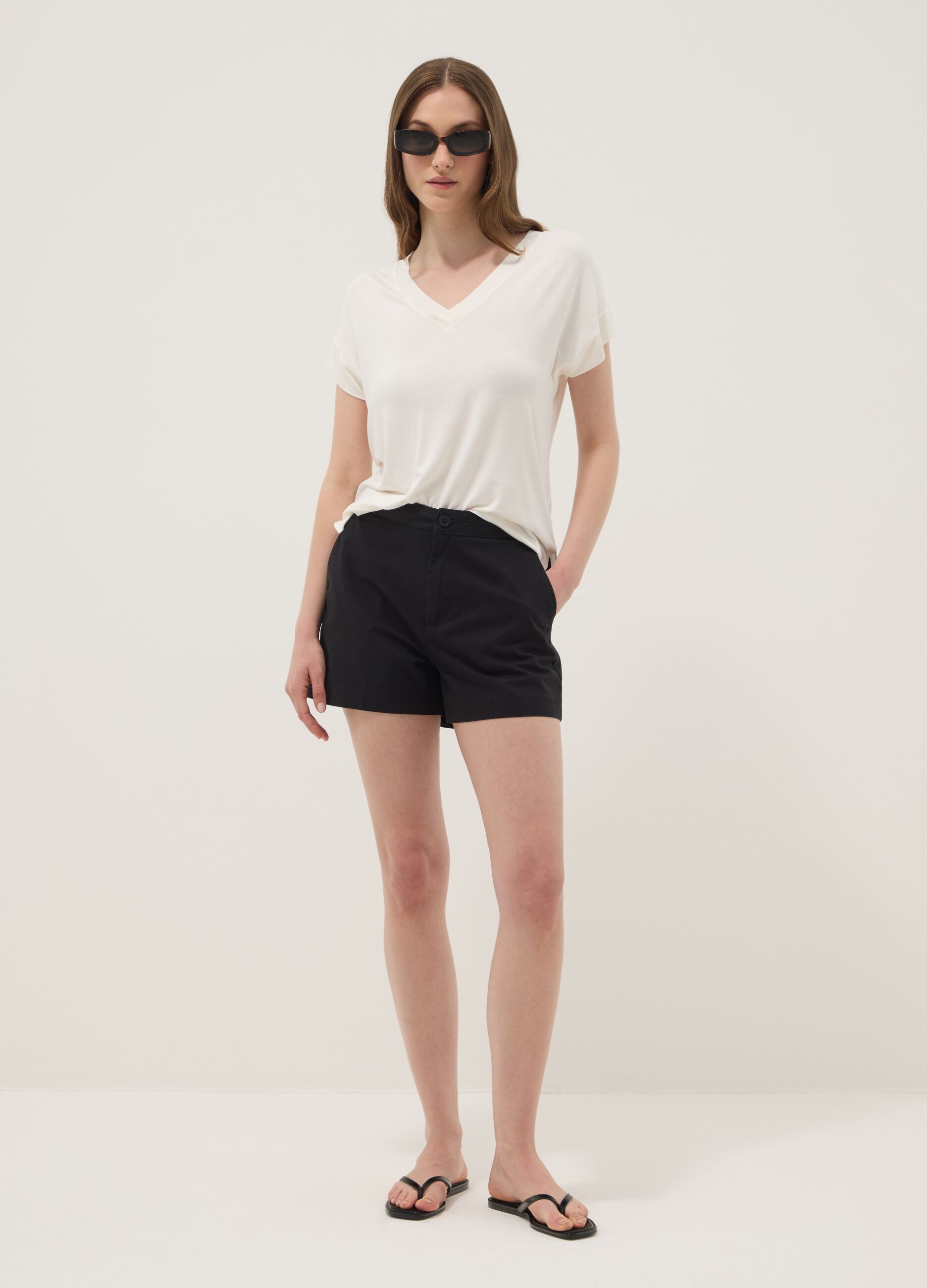 Wei&szlig;es T-Shirt aus elastischer Viskose, Regular Fit
