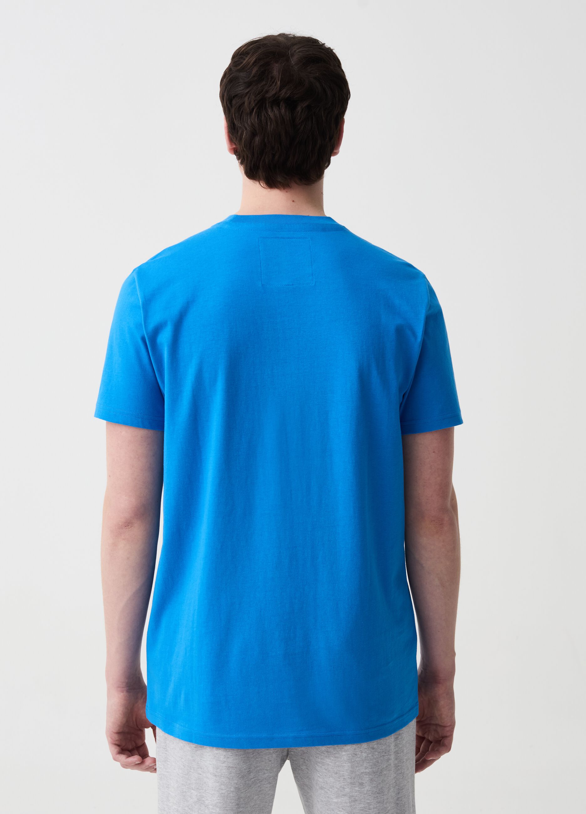 T-shirt con stampa logo color-block