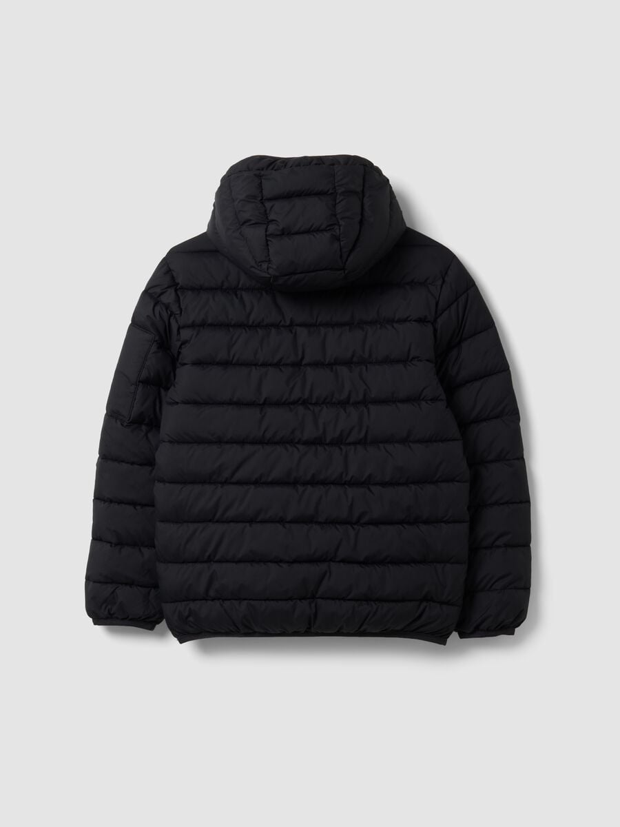 Giubbotto Ultralight nero imbottito con cappuccio e zip per ragazzo_1